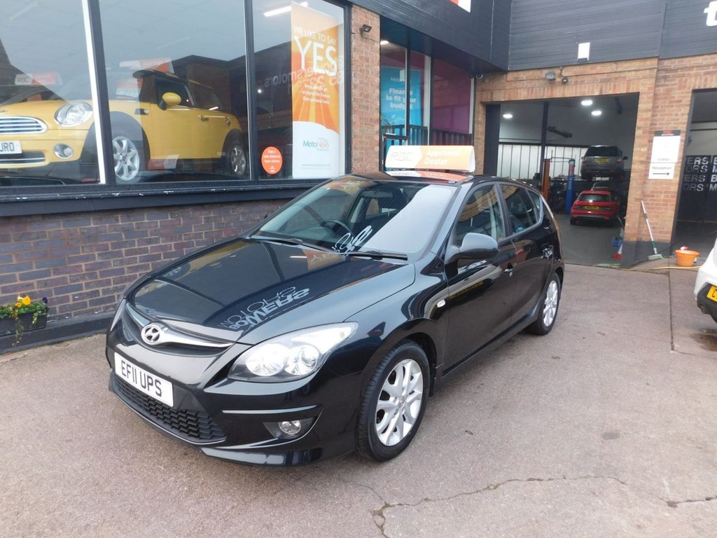 11 Hyundai I30 Comfort 3 999