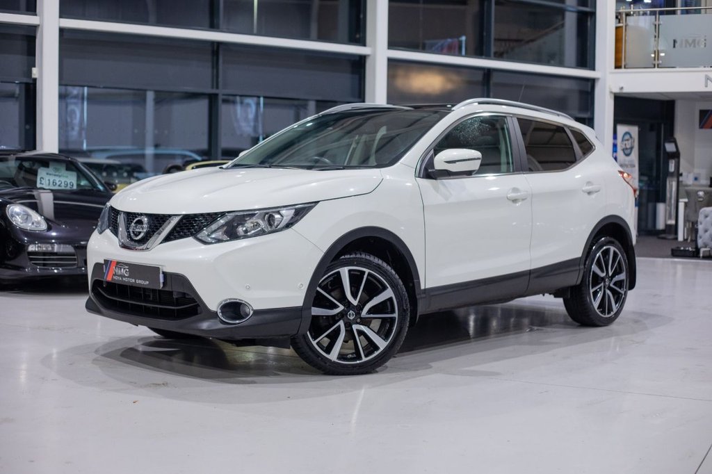View our NISSAN QASHQAI