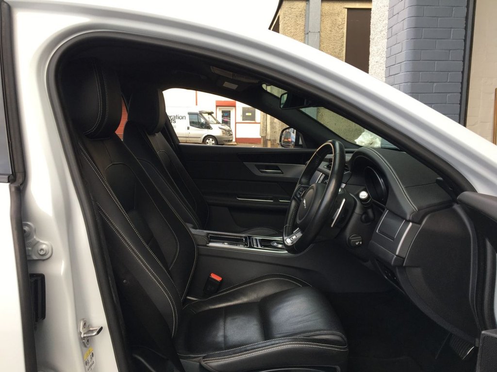 USED 2018 68 JAGUAR XF 2.0 D R-SPORT 4d 177 BHP BLACK EDITION - CHEAP TAX