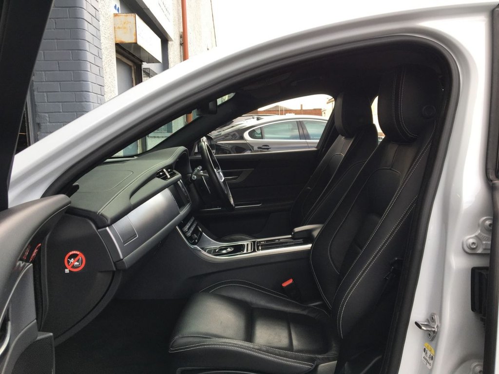 USED 2018 68 JAGUAR XF 2.0 D R-SPORT 4d 177 BHP BLACK EDITION - CHEAP TAX