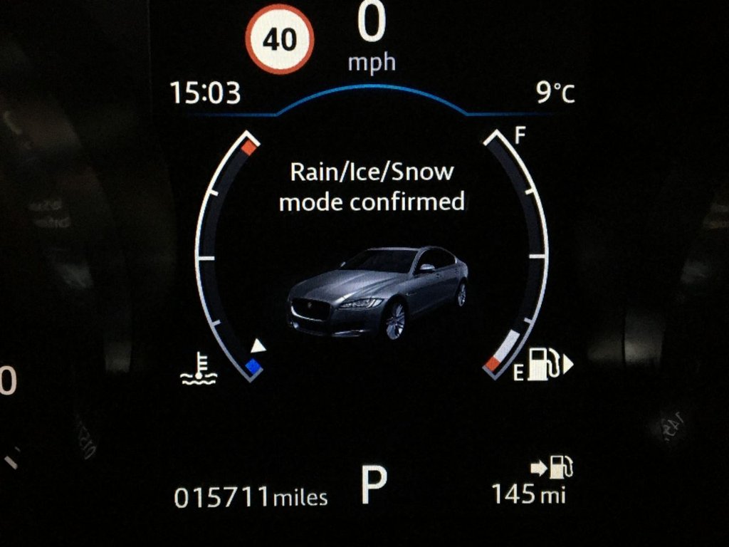 USED 2018 68 JAGUAR XF 2.0 D R-SPORT 4d 177 BHP BLACK EDITION - CHEAP TAX