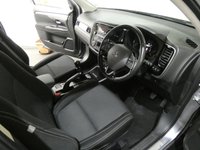 USED 2017 67 MITSUBISHI OUTLANDER 2.3 DI-D 3 5d 147 BHP GENUINE LOW MILES 1 OWNER FSH 7 SEATS