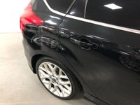 USED 2012 12 FORD FOCUS 2.0 ZETEC S TDCI 5d 161 BHP * AUTOMATIC* LOW MILES * HALF LEATHER * 18 INCH ALLOY WHEELS *