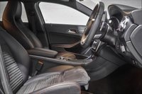 USED 2017 17 MERCEDES-BENZ GLA-CLASS 2.1 GLA 200 D AMG LINE 5d 134 BHP 