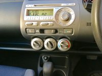 USED 2006 06 HONDA JAZZ 1.3 DSI SE 5d AUTO 82 BHP ONLY 52,000 MILES / 1 FAMILY OWNED/ X10 SERVICE STAMPS/AIRCON/ALLOYS GOOD CONDITION FOR ITS YEAR WITH ONLY 52,100 MILES,,JUST SERVICED BY US WITH NEW MOT
