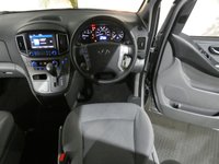 USED 2019 19 HYUNDAI i800 2.5 CRDI SE NAV 5d 134 BHP 8 SEATS SAT NAV 1 OWNER FSH