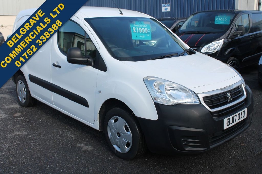 View our PEUGEOT PARTNER
