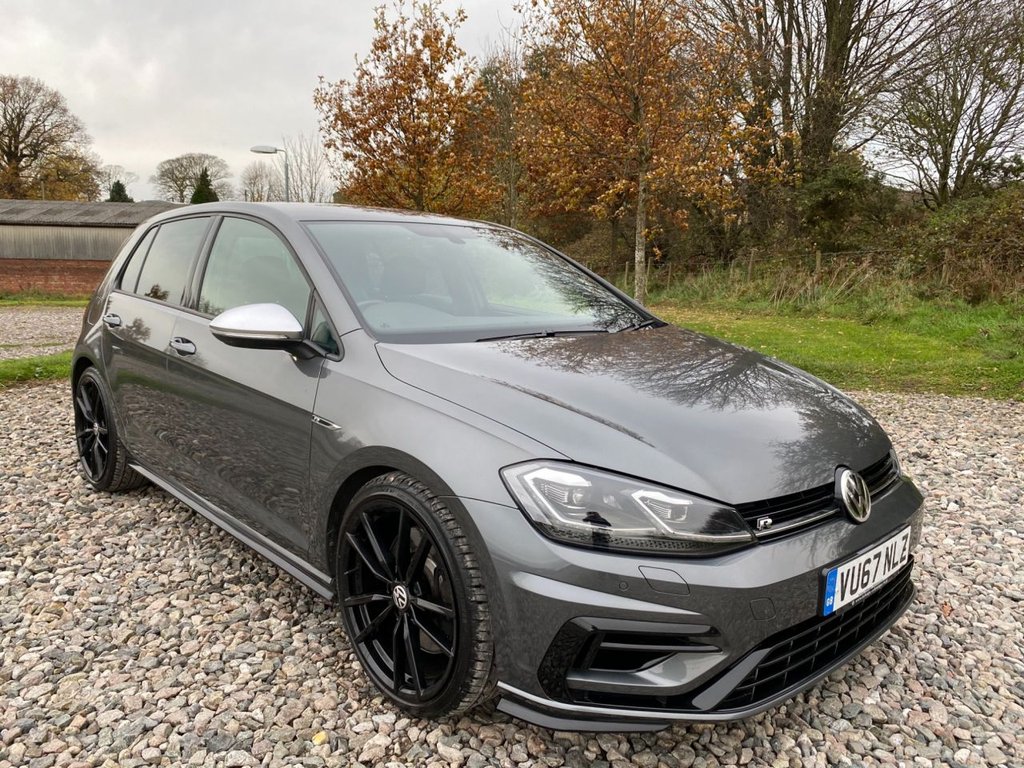 View our VOLKSWAGEN GOLF