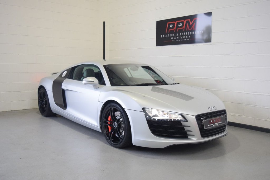 View our AUDI R8