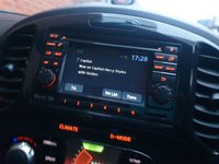 USED 2011 61 NISSAN JUKE 1.6 ACENTA PREMIUM 5d SAT NAV / REVERSE CAMERA 