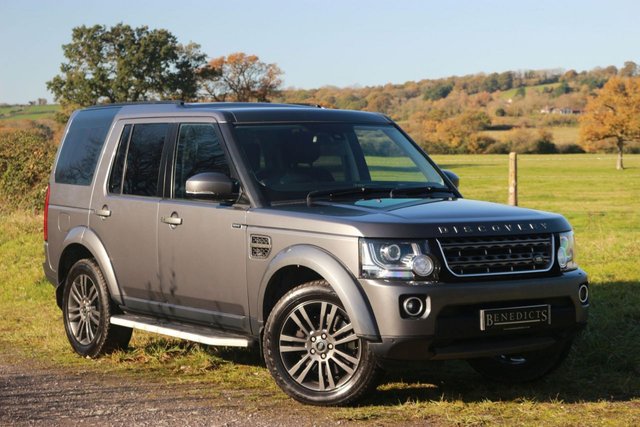 2016 07 Land Rover Discovery 3.0 SDV6 GRAPHITE 5d 255 BHP