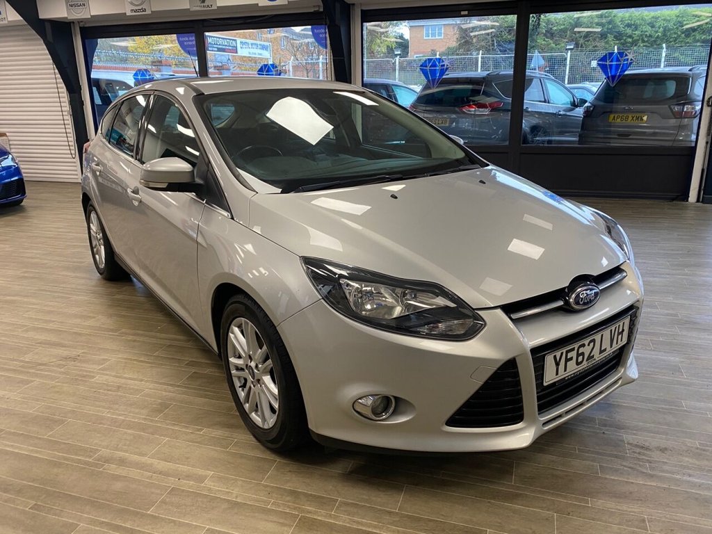 View our FORD FOCUS