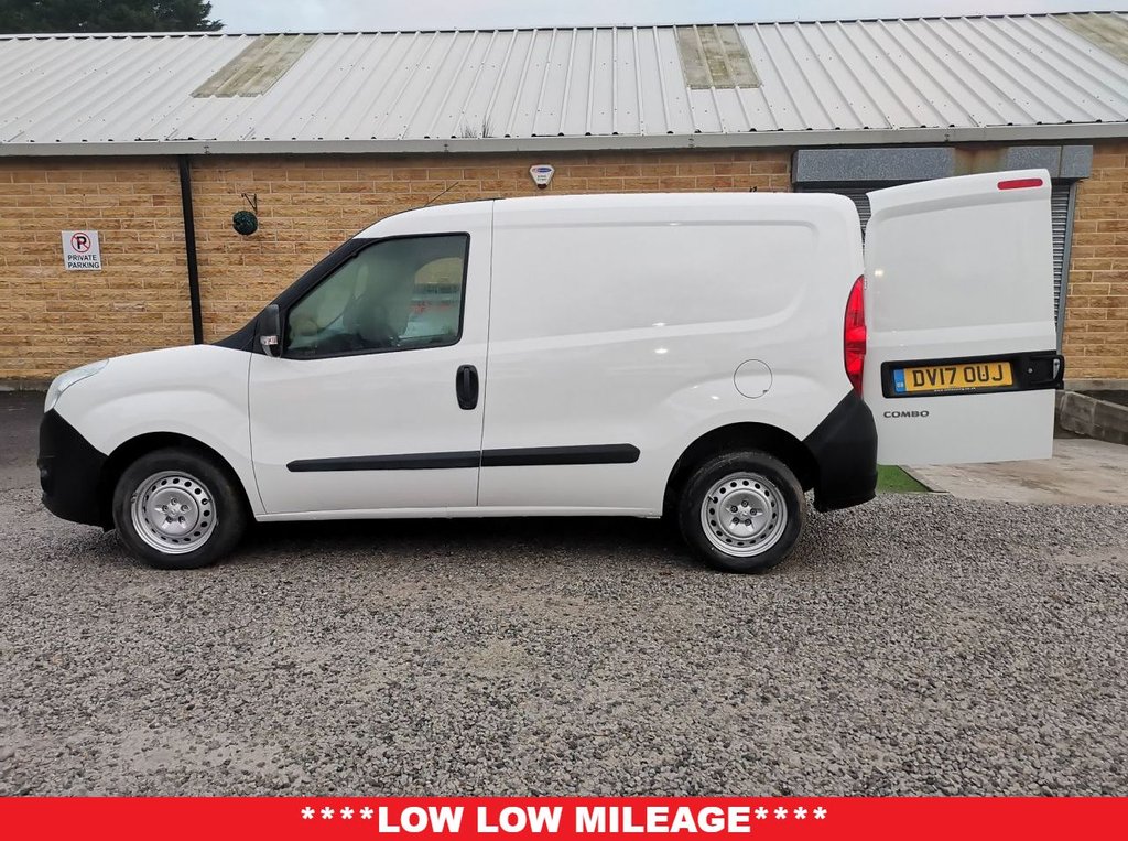 View our VAUXHALL COMBO