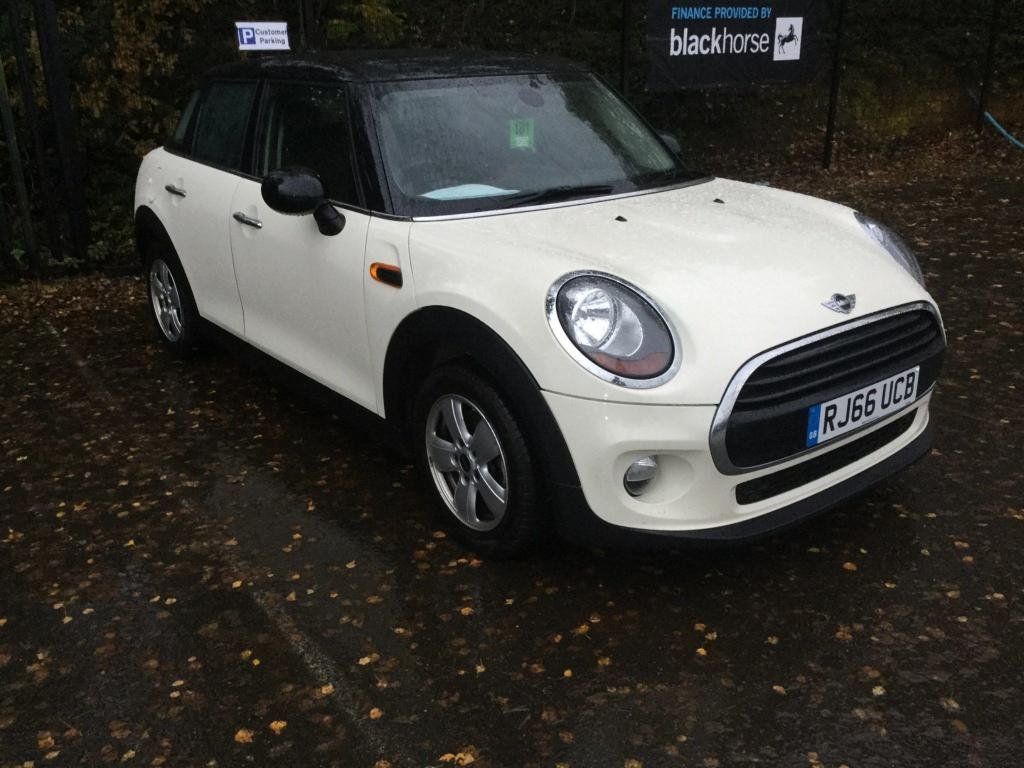 View our MINI HATCH COOPER