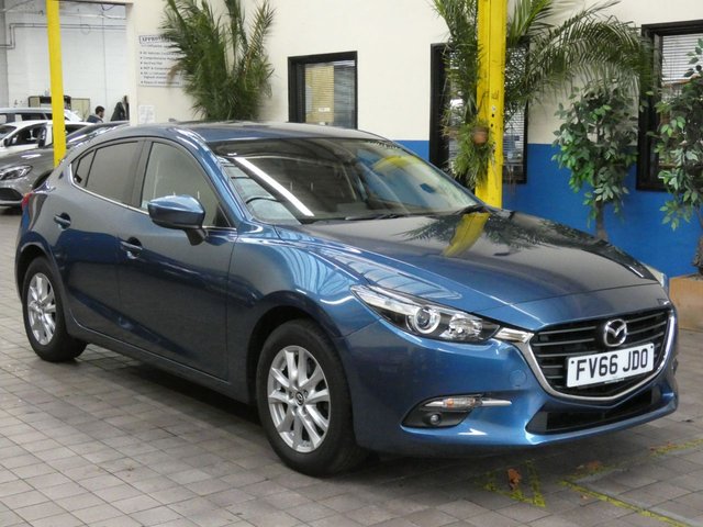 2016 66 Mazda 3 2.0 SE-L NAV 5d 118 BHP