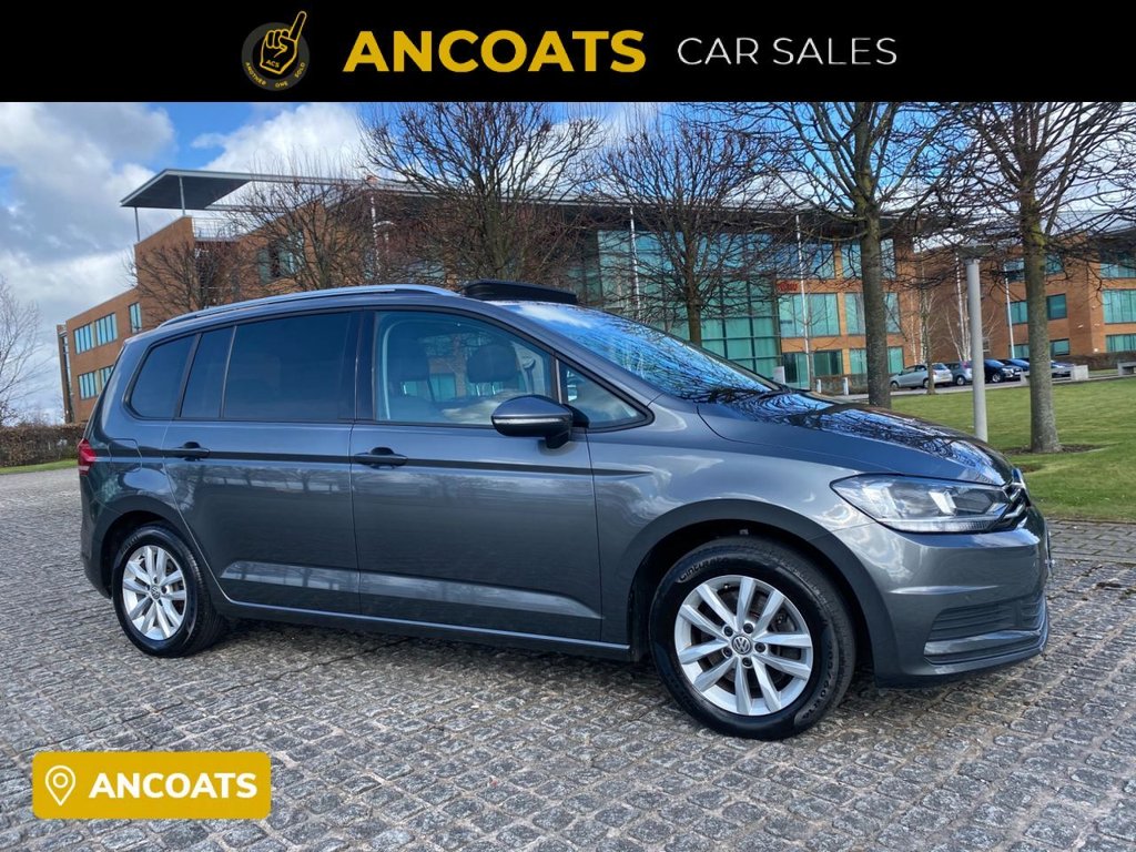 View our VOLKSWAGEN TOURAN