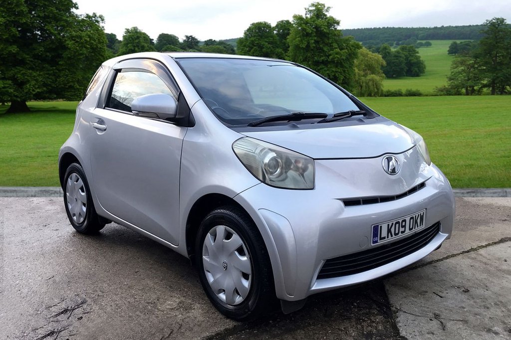 View our TOYOTA IQ