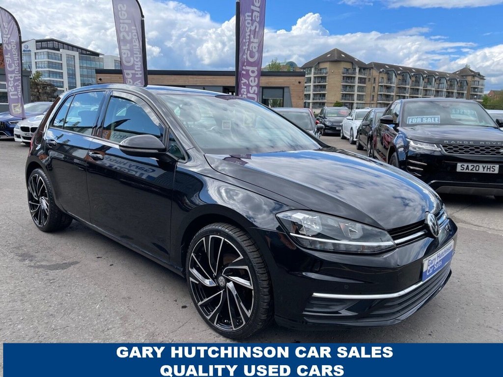 View our VOLKSWAGEN GOLF