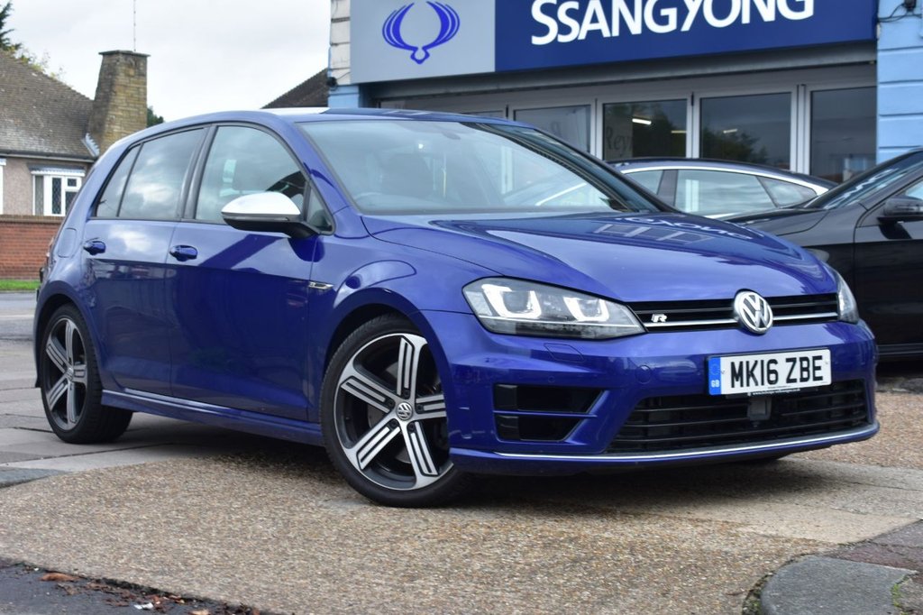 View our VOLKSWAGEN GOLF