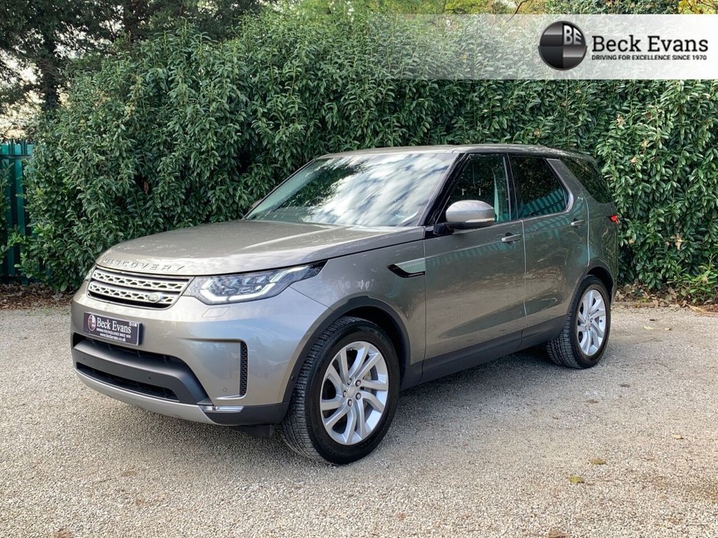 View our LAND ROVER DISCOVERY 5