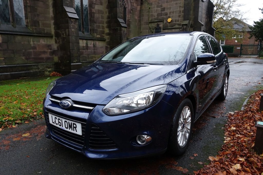 View our FORD FOCUS