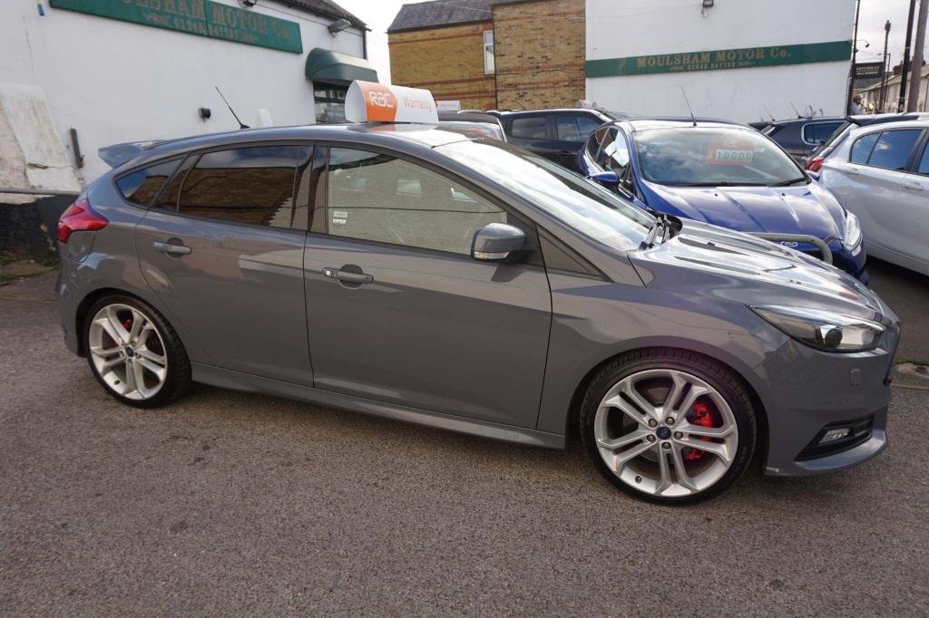 View our FORD FOCUS