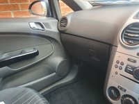 USED 2009 59 VAUXHALL CORSA 1.4 CLUB A/C 16V 5d 90 BHP 