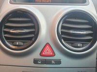USED 2009 59 VAUXHALL CORSA 1.4 CLUB A/C 16V 5d 90 BHP 