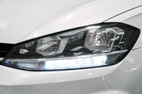 USED 2017 67 VOLKSWAGEN GOLF 1.6 SE NAVIGATION TDI BLUEMOTION TECHNOLOGY DSG 5d 114 BHP 