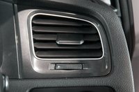 USED 2017 67 VOLKSWAGEN GOLF 1.6 SE NAVIGATION TDI BLUEMOTION TECHNOLOGY DSG 5d 114 BHP 