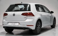 USED 2017 67 VOLKSWAGEN GOLF 1.6 SE NAVIGATION TDI BLUEMOTION TECHNOLOGY DSG 5d 114 BHP 