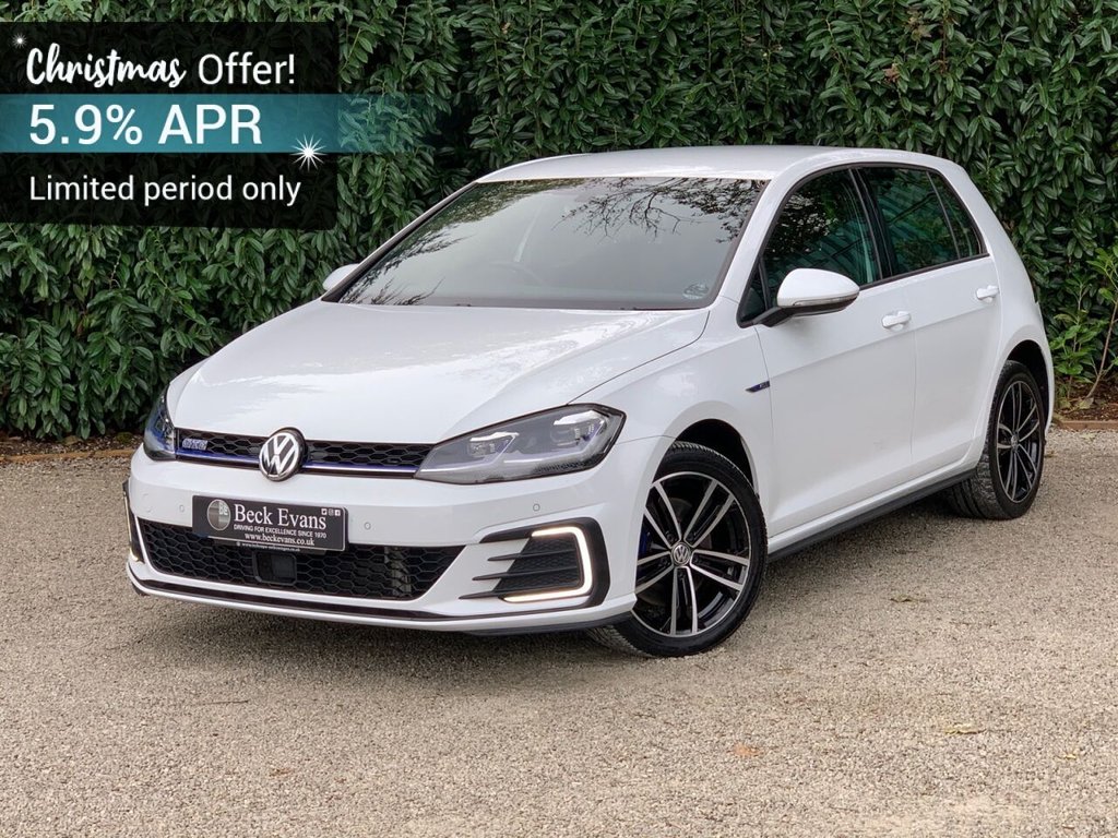 View our VOLKSWAGEN GOLF