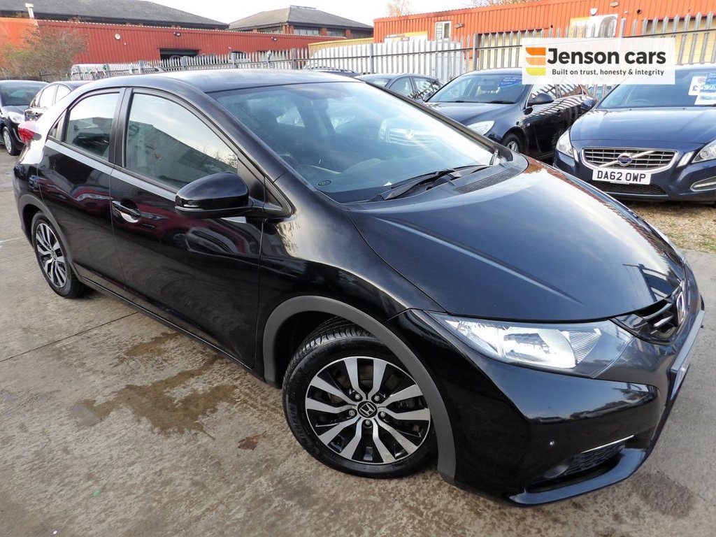 13 Honda Civic I Dtec Es 5 690
