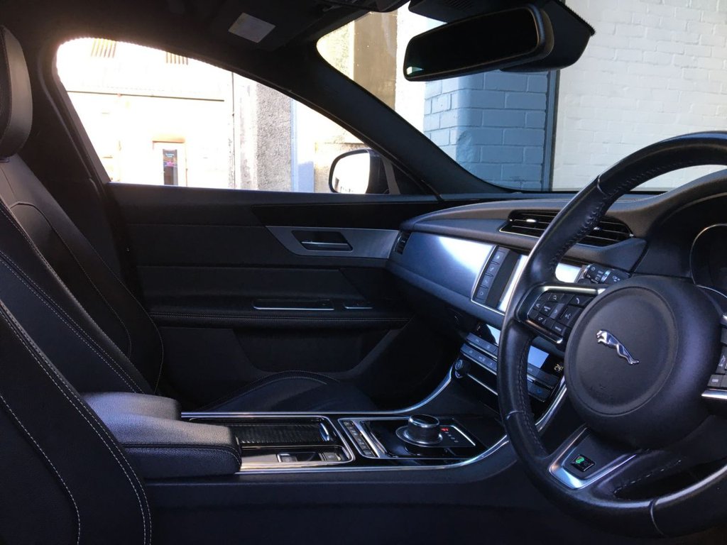 USED 2018 67 JAGUAR XF 2.0 R-SPORT 4d 177 BHP FINANCE AVAILABLE