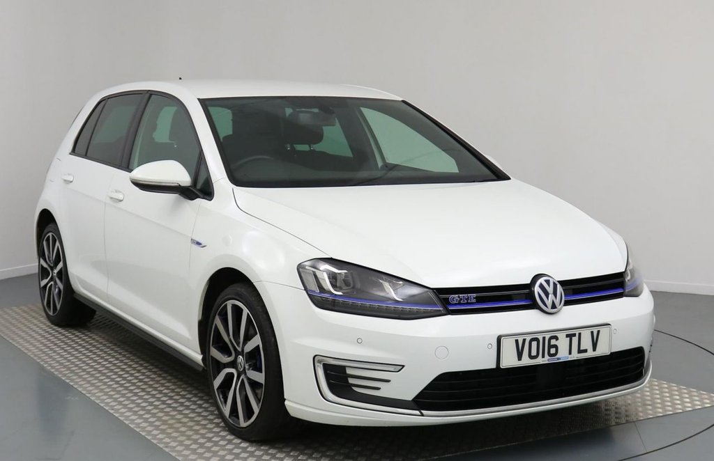 View our VOLKSWAGEN GOLF