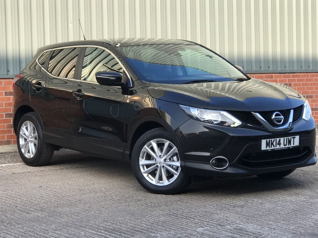 View our NISSAN QASHQAI