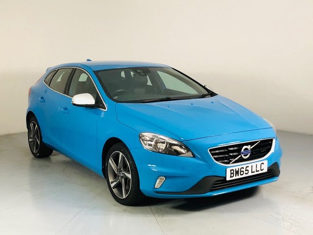 View our VOLVO V40