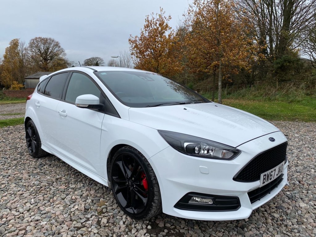 View our FORD FOCUS