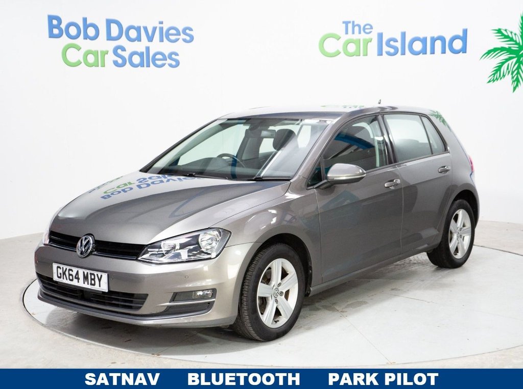 View our VOLKSWAGEN GOLF