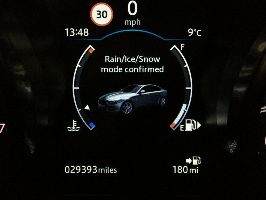 USED 2019 68 JAGUAR XE 2.0 D LANDMARK 4d 177 BHP FINANCE AVAILABLE