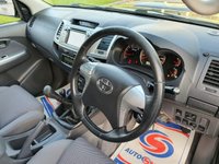 USED 2012 12 TOYOTA HI-LUX 3.0 INVINCIBLE 4X4 D-4D DCB 169 BHP ** NO VAT * CANOPY+REVERSING CAMERA