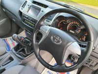 USED 2012 12 TOYOTA HI-LUX 3.0 INVINCIBLE 4X4 D-4D DCB 169 BHP ** NO VAT * CANOPY+REVERSING CAMERA