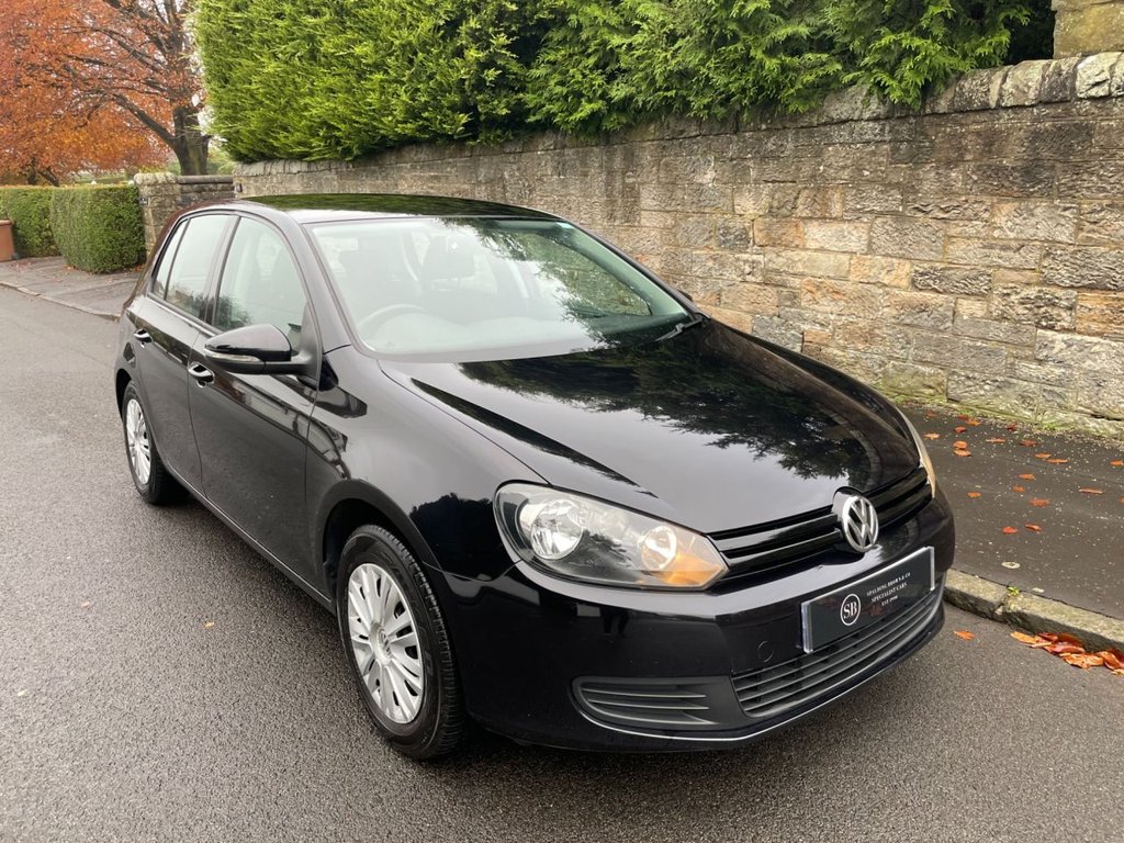 View our VOLKSWAGEN GOLF