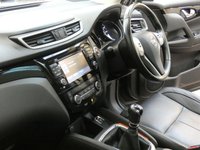 USED 2017 17 NISSAN QASHQAI 1.5 DCI TEKNA 5d 108 BHP SAT NAV LEATHER SUNROOF