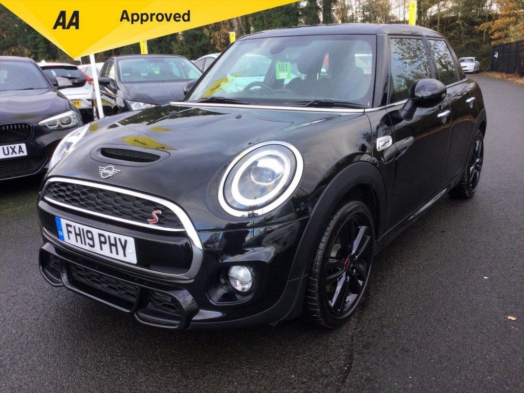 View our MINI HATCH COOPER
