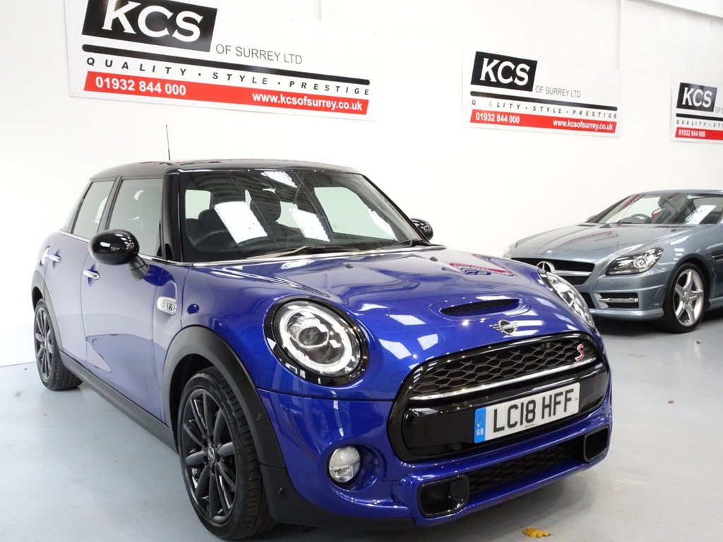 View our MINI HATCH COOPER