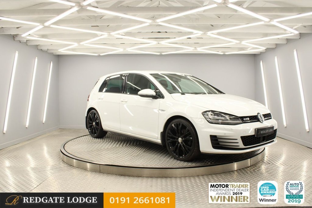 View our VOLKSWAGEN GOLF