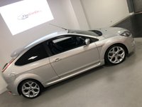 USED 2011 11 FORD FOCUS 2.5 ST-3 3d 223 BHP * PRIVACY GLASS * RECAROS * HEATED FRONT SEATS *