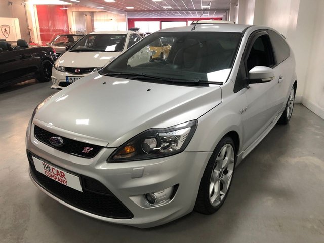 2011 11 Ford Focus 2.5 ST-3 3d 223 BHP
