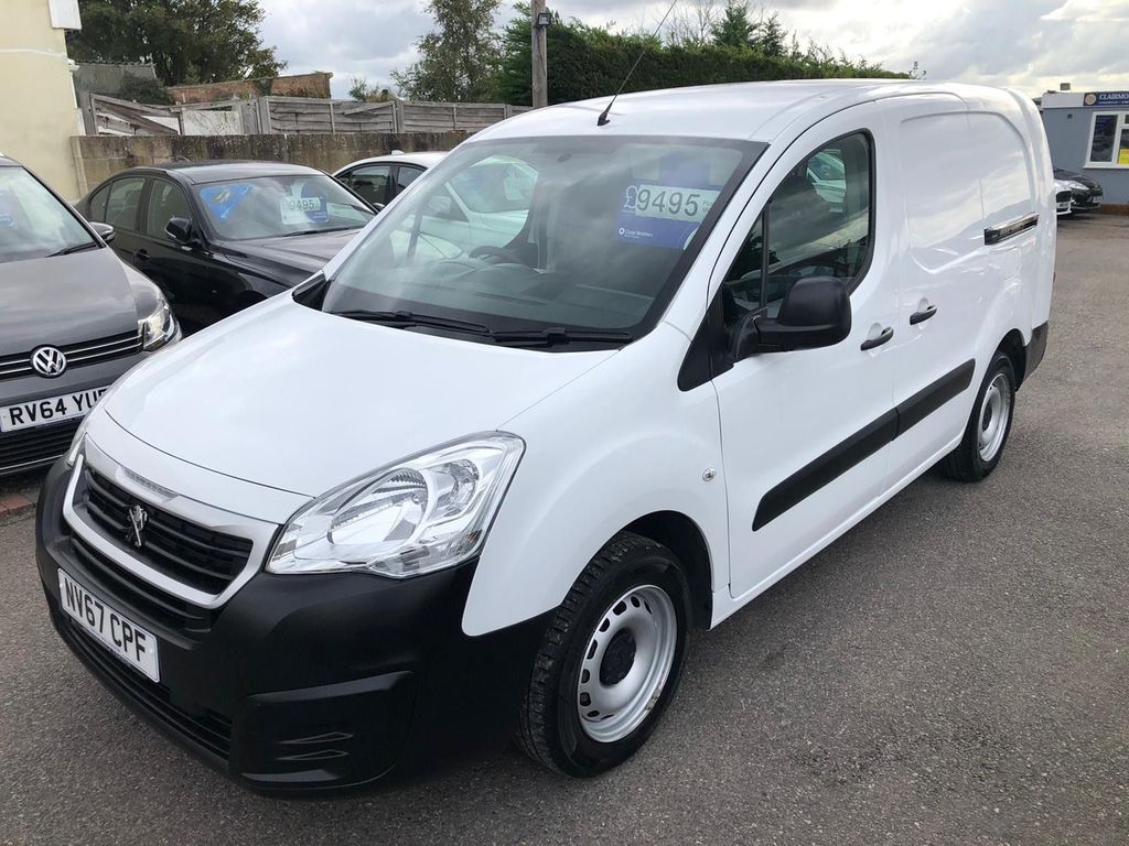 View our PEUGEOT PARTNER